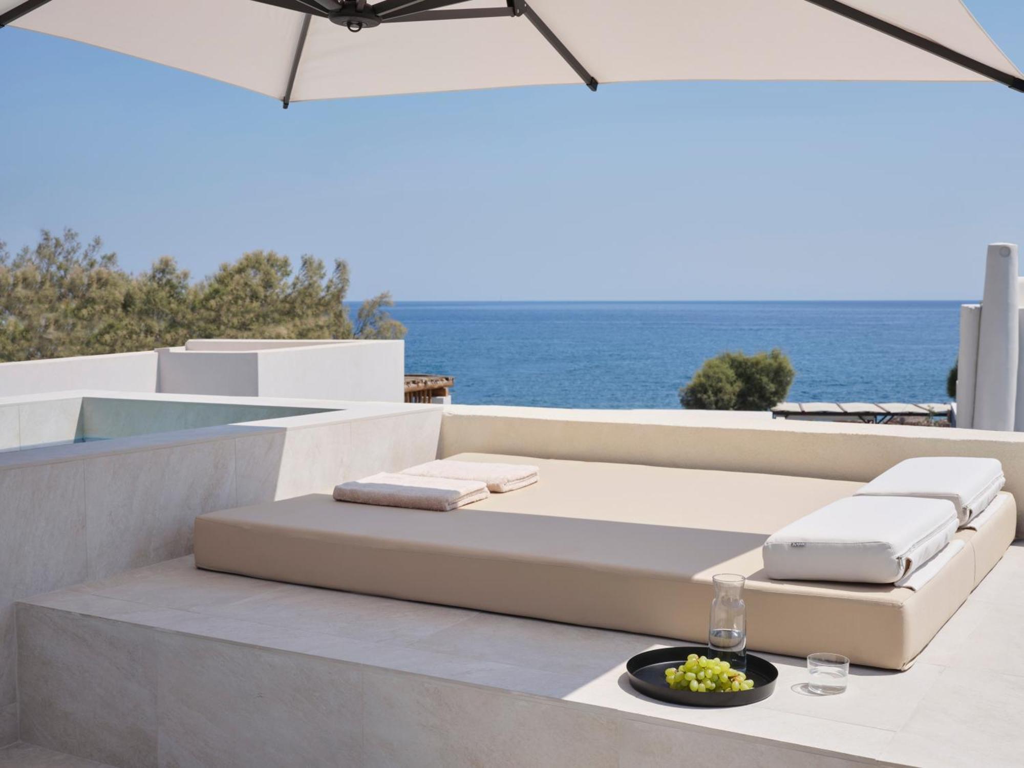 Heyday Luxury Suites Perísza Kültér fotó
