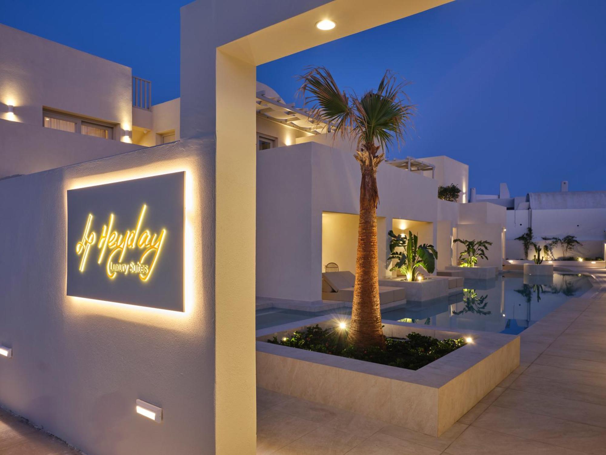 Heyday Luxury Suites Perísza Kültér fotó