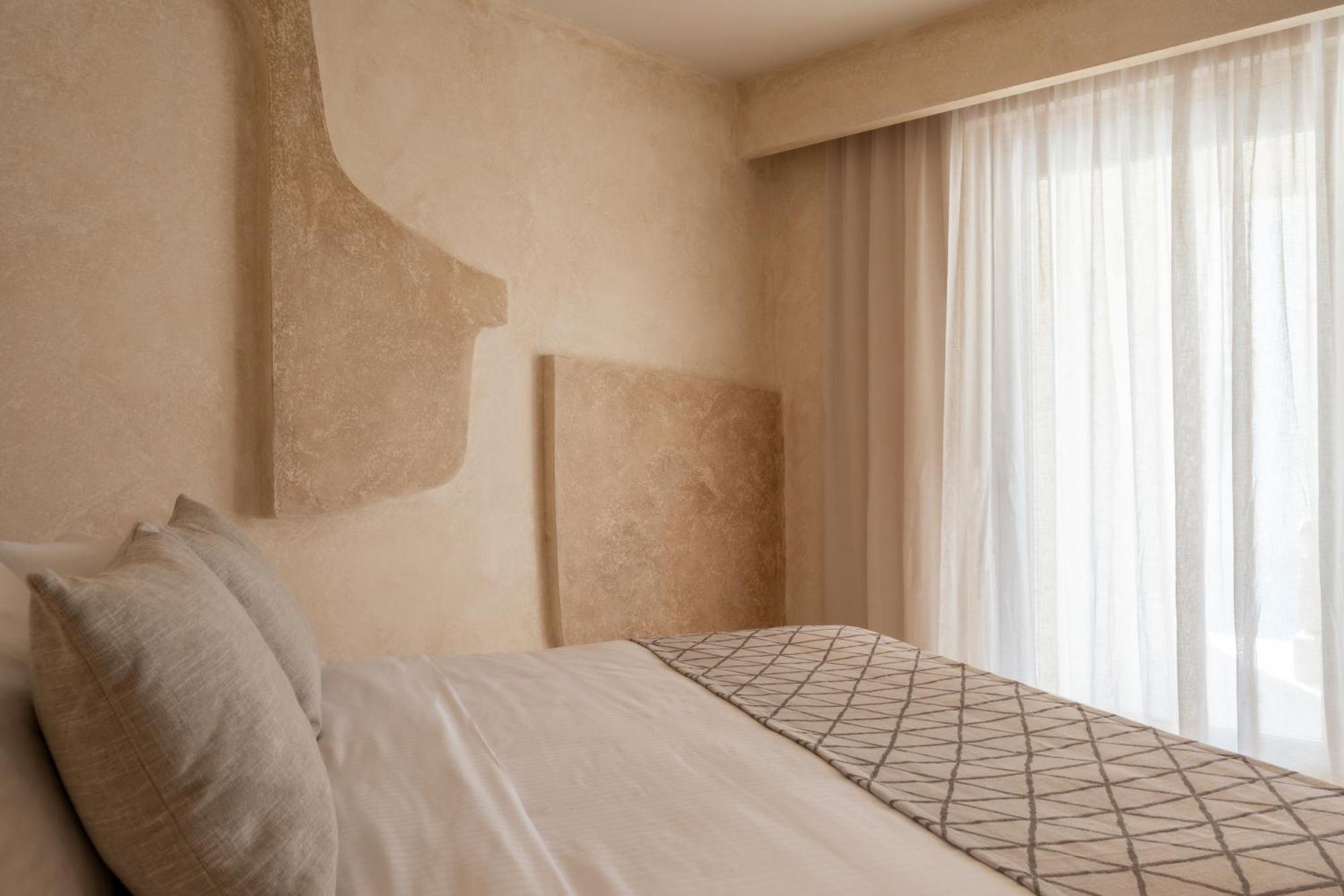 Heyday Luxury Suites Perísza Kültér fotó