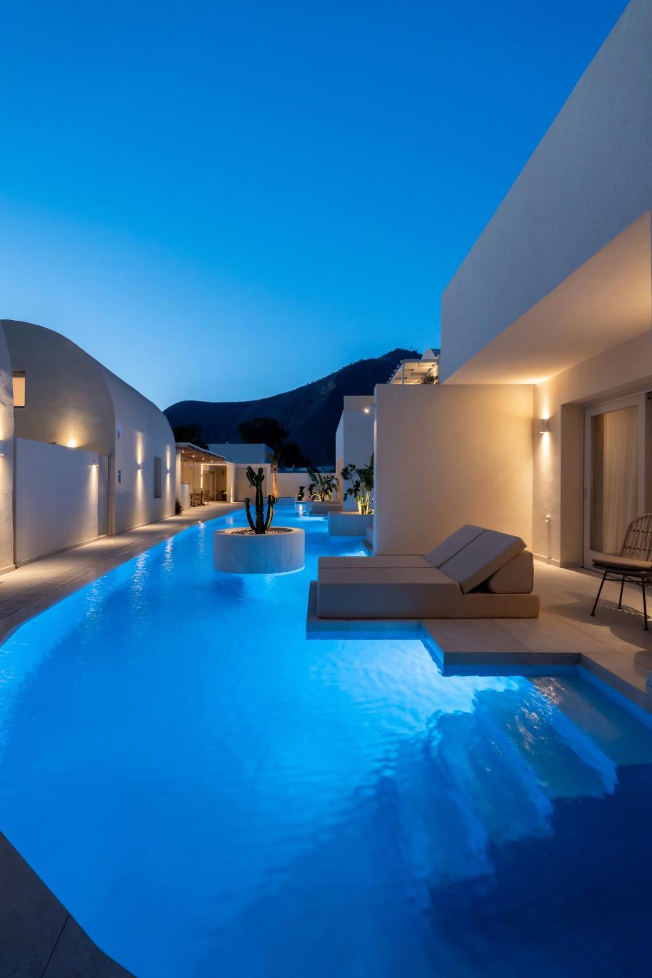 Heyday Luxury Suites Perísza Kültér fotó